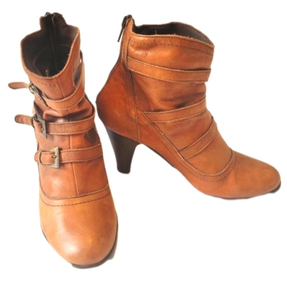 BROWNS Leather Tan Booties Size 7